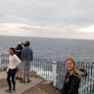 Meet your Posher, Harriette